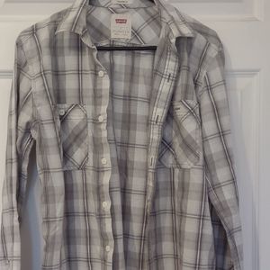 Men's grey plaid button up